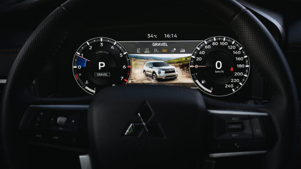 Outlander H Line 2WD